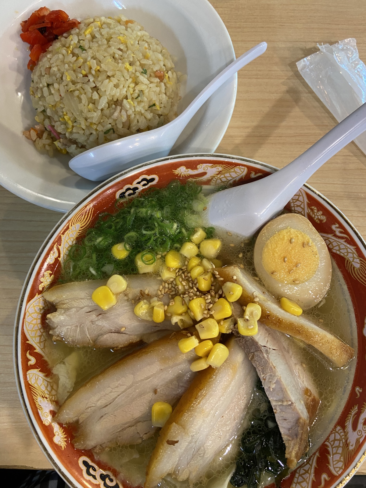 �c�����ɒʂ��Ă����؉�����